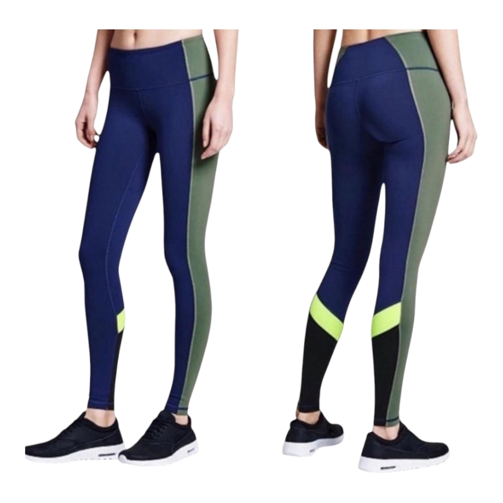 Victoria's Secret Sport Knockout Navy Leggings Size Small